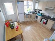 5 bedroom Property To Let