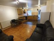 5 bedroom property to let in 11 TEIGNMOUTH ROAD £540 pw