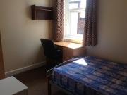 5 bedroom property to let in 20 Teignmouth Road £560 pw