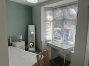 5 bedroom property to let in 82A Raddlebarn Road £545 pw