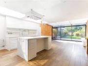 5 bedroom property to let in Beech Croft Road, Oxford,...