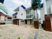 5 Bedroom Security Estate in Izinga