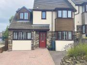 5 Bedroom Semi Detached House