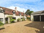 5 Bedroom Semi Detached House