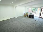 5 Bedroom Semi Detached House