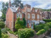 5 Bedroom Semi Detached House