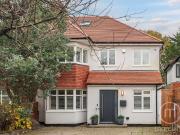 5 Bedroom Semi Detached House
