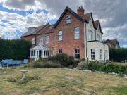 5 Bedroom Semi Detached House