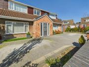 5 Bedroom Semi Detached House