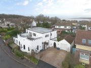 5 Bedroom Semi Detached House