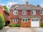 5 Bedroom Semi Detached House