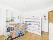 5 bedroom semi detached house for rent in Buxton Avenue,...