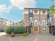 5 Bedroom Semi detached House For Rent In Canary...