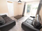 5 bedroom semi detached house for rent in Culmington...