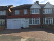 5 bedroom semi detached house for rent in Gyles Park,...
