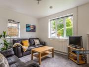 5 bedroom semi detached house for rent in Hillside,...