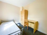 5 bedroom semi detached house for rent in Hillside,...