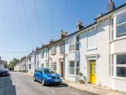 5 bedroom semi detached house for rent in Jersey Street,...