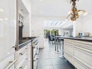 5 bedroom semi detached house for rent in London Road,...