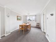 5 bedroom semi detached house for rent in Lynchet Close,...