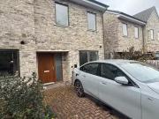 5 bedroom semi detached house for rent in Sewardstone...