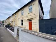 5 bedroom semi detached house for rent in Springfield...