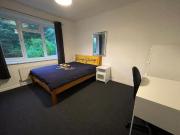 5 bedroom semi detached house for rent in Staplefield...