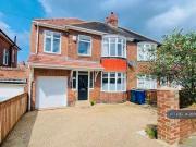5 bedroom semi detached house for rent in Stocksfield...