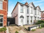 5 bedroom semi detached house for rent in Winton,...