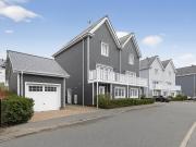 5 bedroom semi detached house for sale