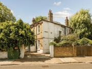 5 bedroom semi detached house for sale