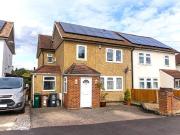 5 bedroom semi detached house for sale