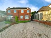 5 bedroom semi detached house for sale