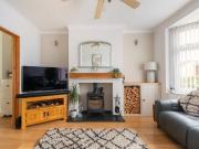 5 bedroom semi detached house for sale