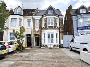 5 bedroom semi detached house for sale