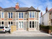 5 bedroom semi detached house for sale