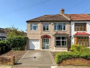 5 bedroom end of terrace house for sale
