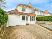 5 bedroom semi detached house for sale