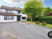 5 bedroom semi detached house for sale