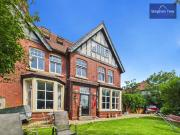5 bedroom semi detached house for sale