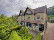 5 bedroom semi detached house for sale