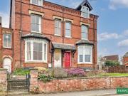 5 bedroom semi detached house for sale