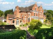 5 bedroom semi detached house for sale