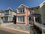 5 bedroom semi detached house for sale