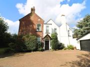 5 bedroom semi detached house for sale