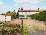 5 bedroom semi detached house for sale