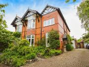 5 bedroom semi detached house for sale