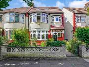 5 bedroom semi detached house for sale