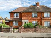 5 bedroom semi detached house for sale