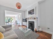 5 bedroom semi detached house for sale